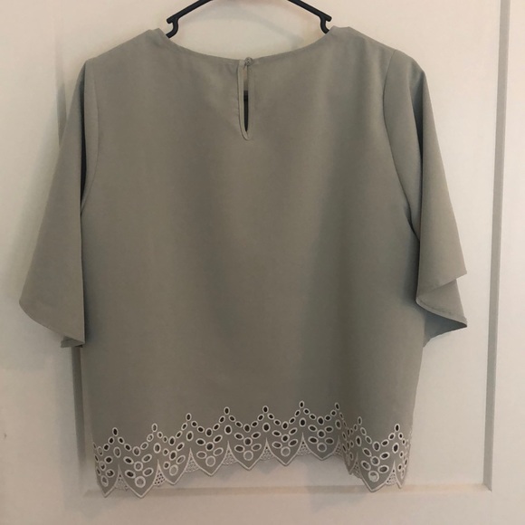 Boutique Mint Dressy Top - Picture 2 of 4